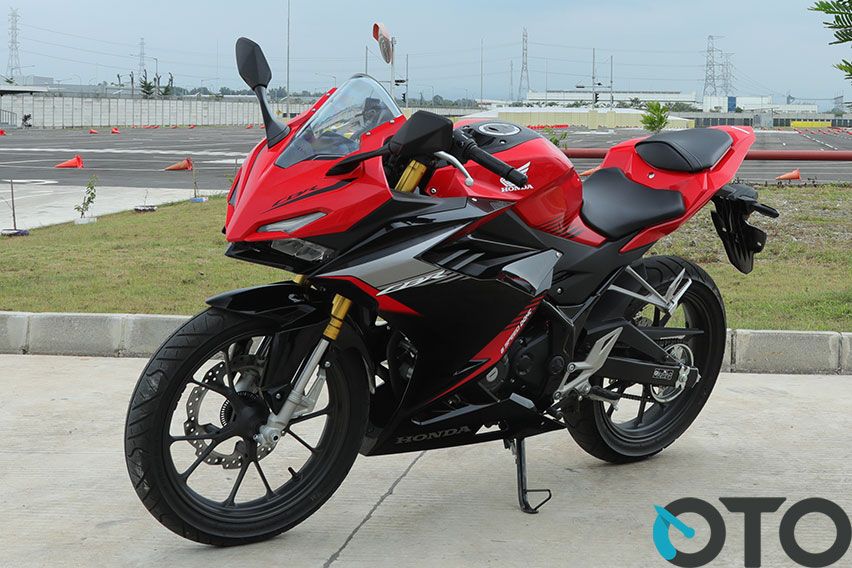 Honda CBR150R