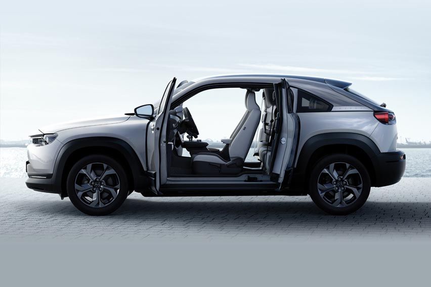 Fully-electric Mazda MX-30 launch