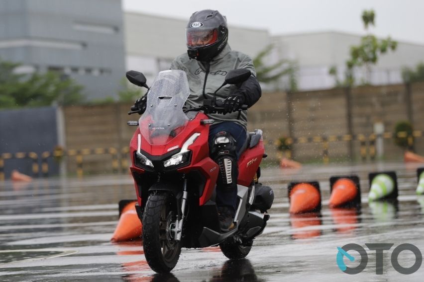 first ride Honda ADV 160