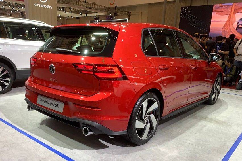 Hot Hatch Legendaris Vw Golf Gti Generasi Terbaru Mengaspal Di Indonesia