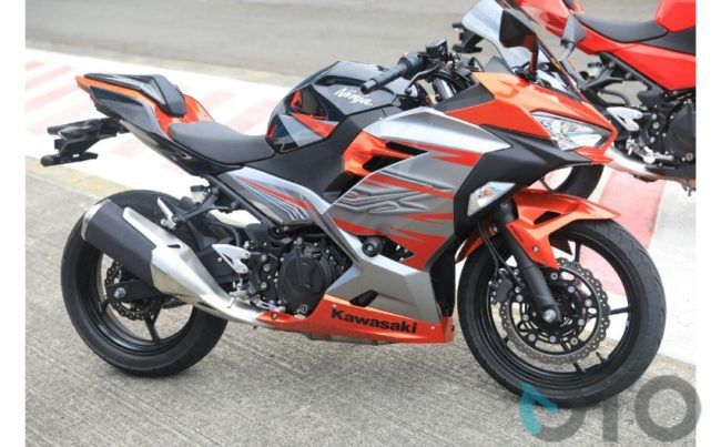 Kawasaki Ninja 250 dan KLX150 Masih Perkasa Kawasaki Ninja 250 dan KLX150 Masih Perkasa