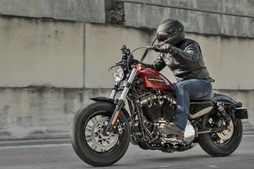 Dua Harley-Davidson Sportster Bergaya Lawas Diluncurkan