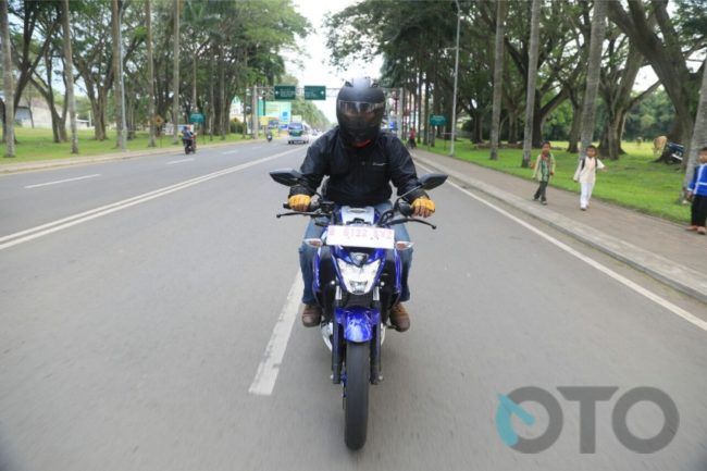 Lima Fakta Yamaha Vixion R yang Perlu Anda Pertimbangkan Lima Fakta Yamaha Vixion R yang Perlu Anda Pertimbangkan