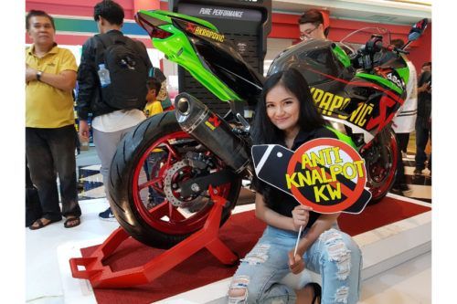 IIMS 2018: Akrapovic Luncurkan Knalpot Untuk Kawasaki Ninja 250 dan Yamaha TMax DX 530