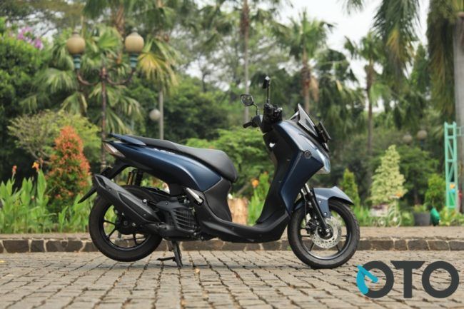Skutik Rp 22 Jutaan, Pilih Yamaha Lexi S atau Honda Vario 150? Skutik Rp 22 Jutaan, Pilih Yamaha Lexi S atau Honda Vario 150?