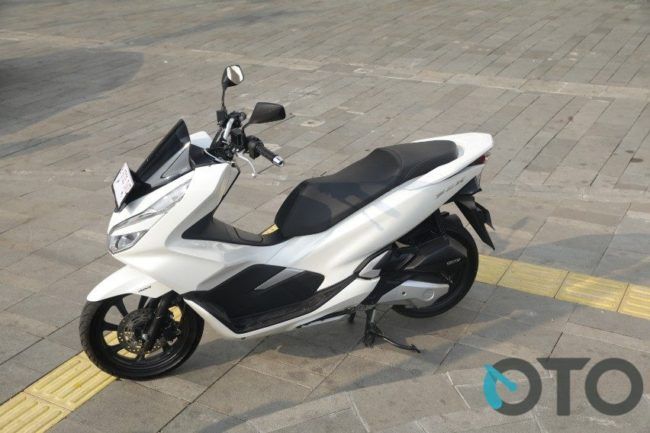 Beli Honda PCX Bulan Ini, Dapat Dua Kali Potongan Angsuran Beli Honda PCX Bulan Ini, Dapat Dua Kali Potongan Angsuran