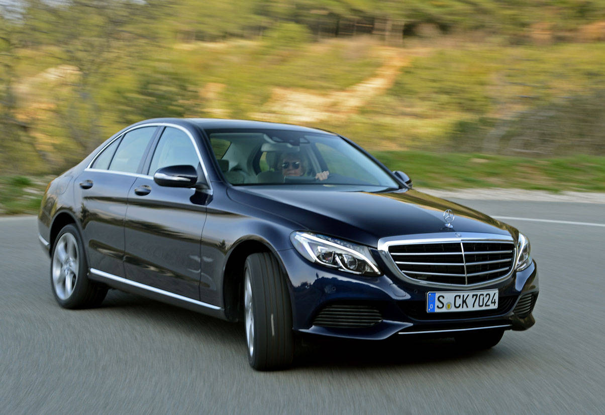 Mercedes-Benz C 200 Avantgarde and C 250 Exclusive officially Launched ...