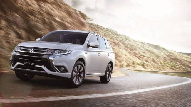 Mitsubishi giới thiệu phiên bản nâng cấp của Outlander tiết kiệm xăng