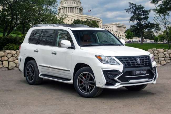 Lexus LX570 thay đổi phong cách bằng bộ bodykit mới