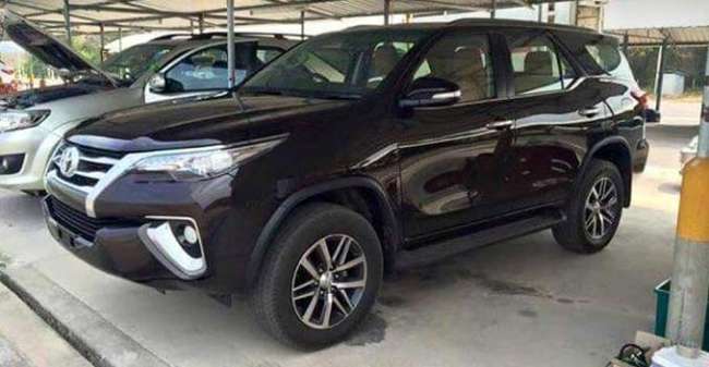 2016 Toyota Fortuner Captured Unwrapped