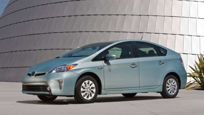 Lift in Electric Range for New 2016 Toyota Prius PHV