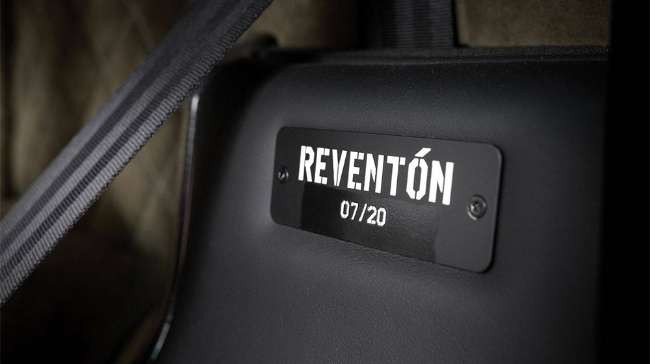 lamborghini-reventon-auction5 copy