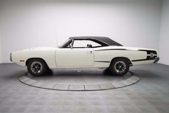 original-dodge-coronet-super-bee-is-what-muscle-cars-are-all-about-photo-gallery_6