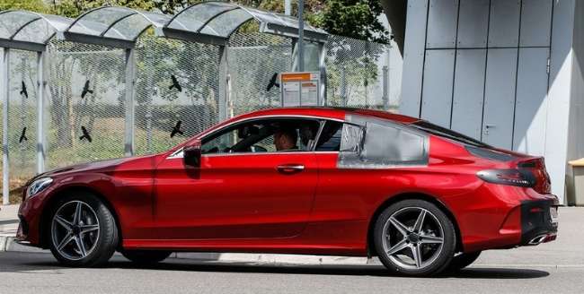 Mercedes C-Class Coupe lộ diện trên đường thử trước ngày tung ra thị trường