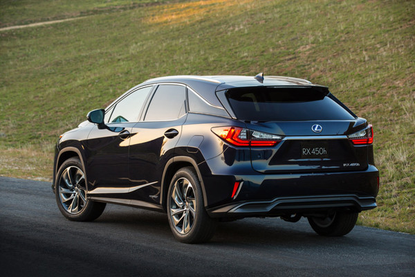 2016-Lexus-RX-2