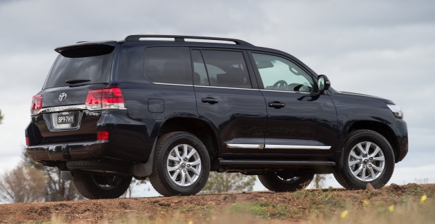 2015-toyota-landcruiser-04-630x325