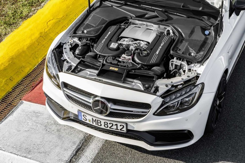 2015-Mercedes-Benz-C-Class-AMG-11-800x533