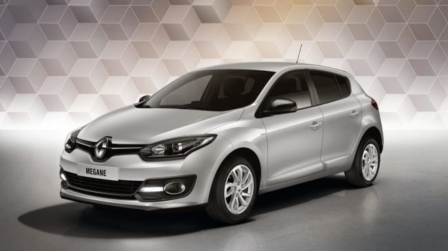 2015/09/renault-megane-berline-b95ph2nbi-SL-0011.jpg.ximg_.l_12_m.smart_1-e1441106123495.jpg