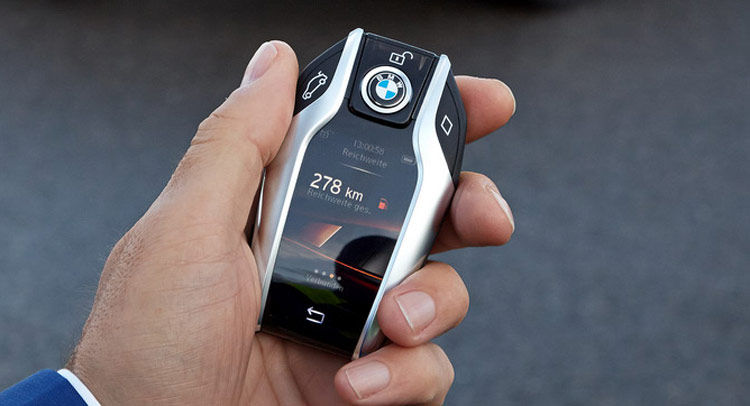 BMW 7-Series gets Fancy with BMW Display Key