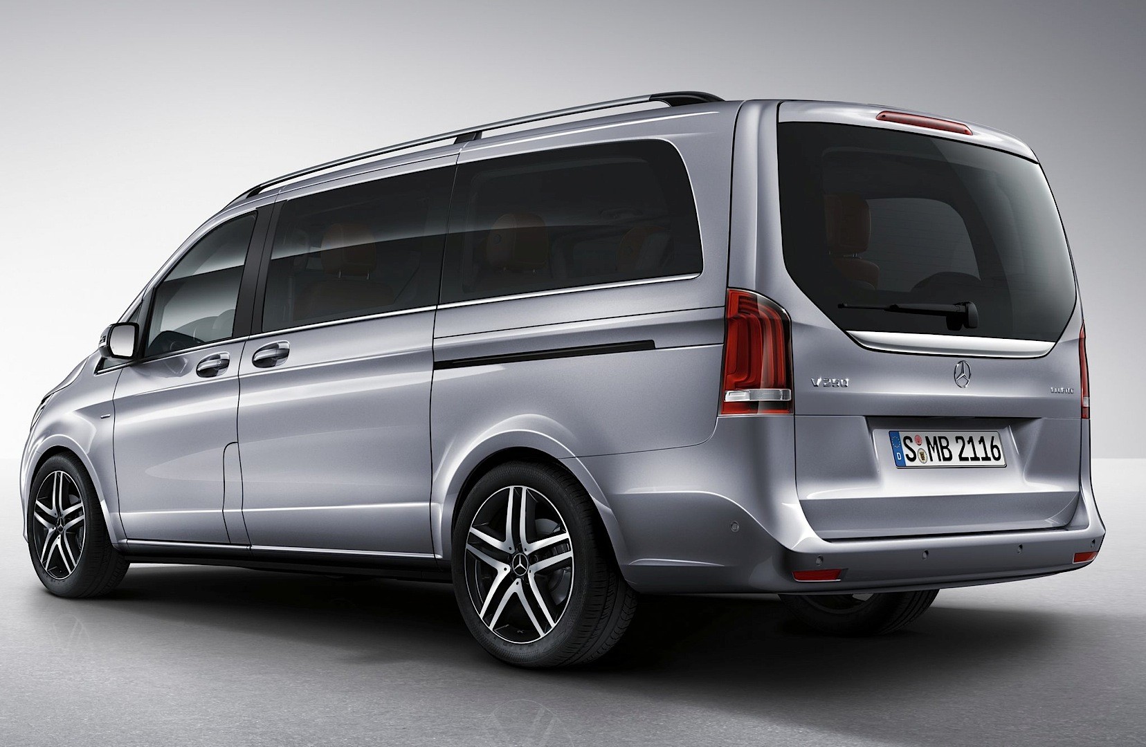 2015-mercedes-benz-v-class-edition-1-gets-detailed-photo-gallery_3