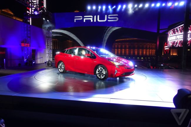 2015/09/toyota-prius-unveil-011-1020.0.jpg