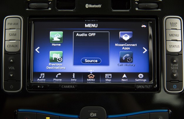 2016_nissan_leaf_30-626x407