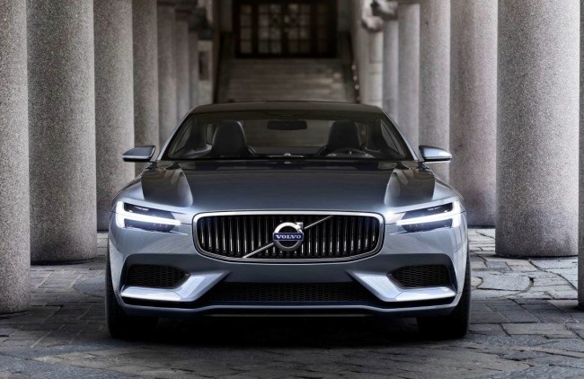2017 Volvo S90