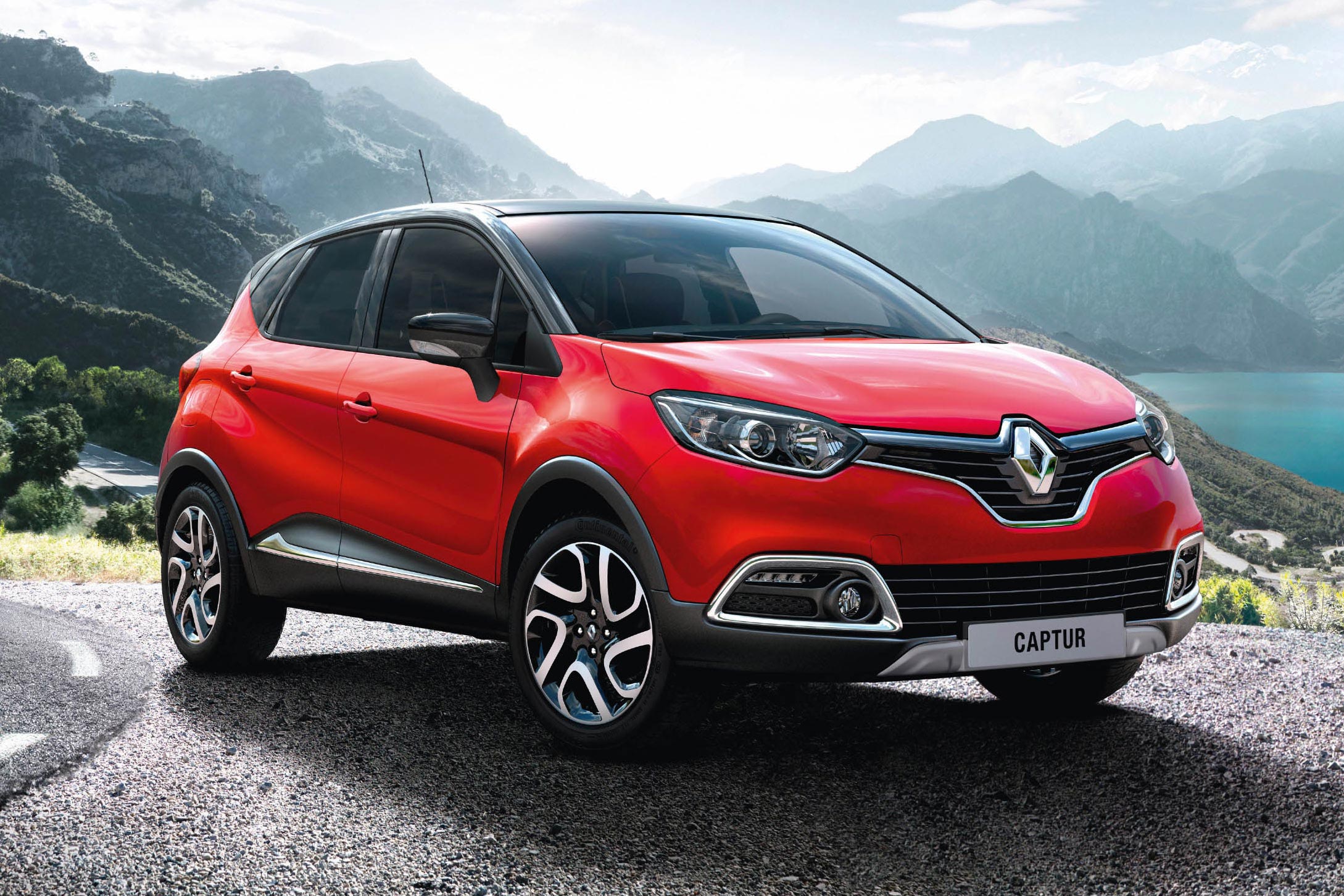 renault-captur-signature-front-static_0