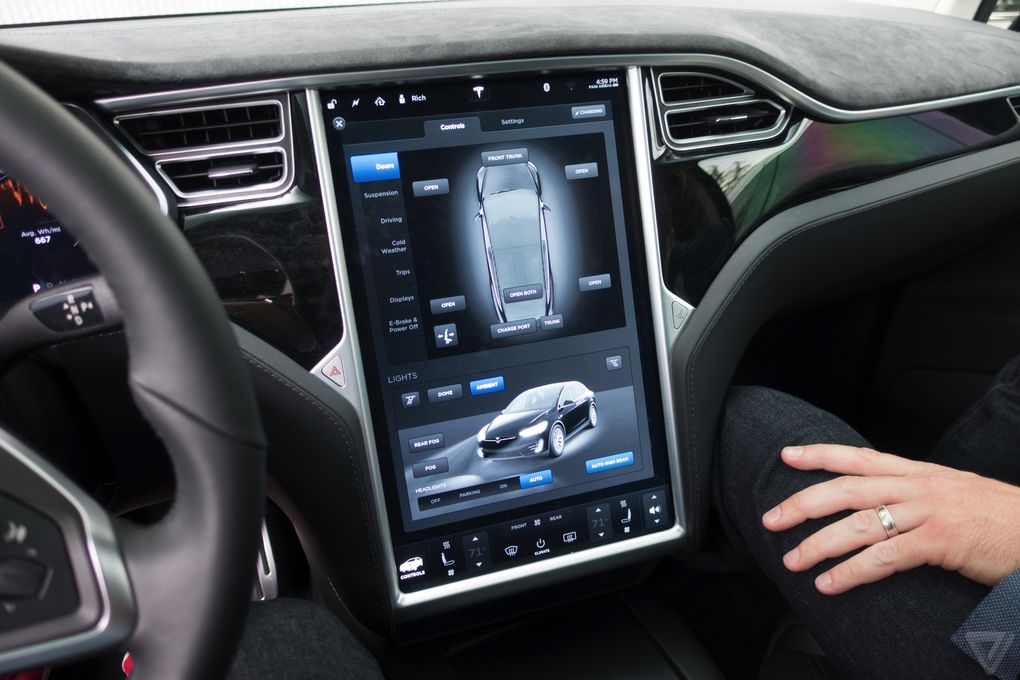 Tesla Model S dan X Kena Recall Terkait Malfungsi Pusat Sistem Infotainment, Tingkatkan Risiko Celaka