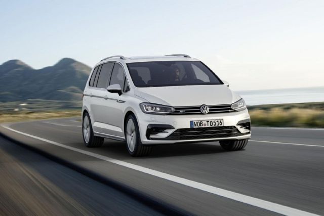 2016 Volkswagen Touran receives tweaks inside-out Via R-Line Package