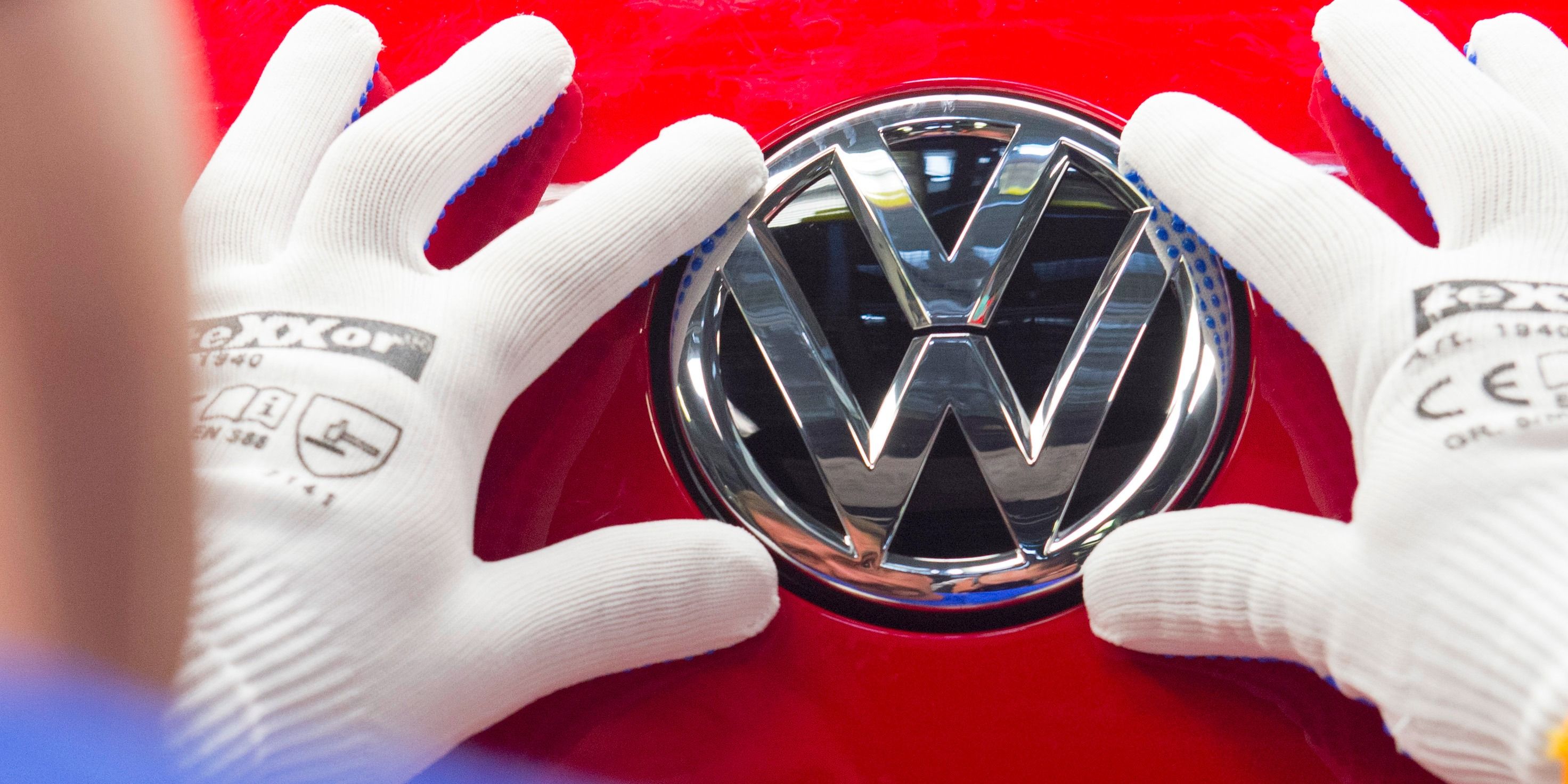 Volkswagen UK used “defeat devices” in EU test results, 1.2 million diesel vehicles affected