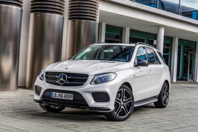2015/10/Mercedes-Benz-GLE-450-AMG-4Matic-6.jpg