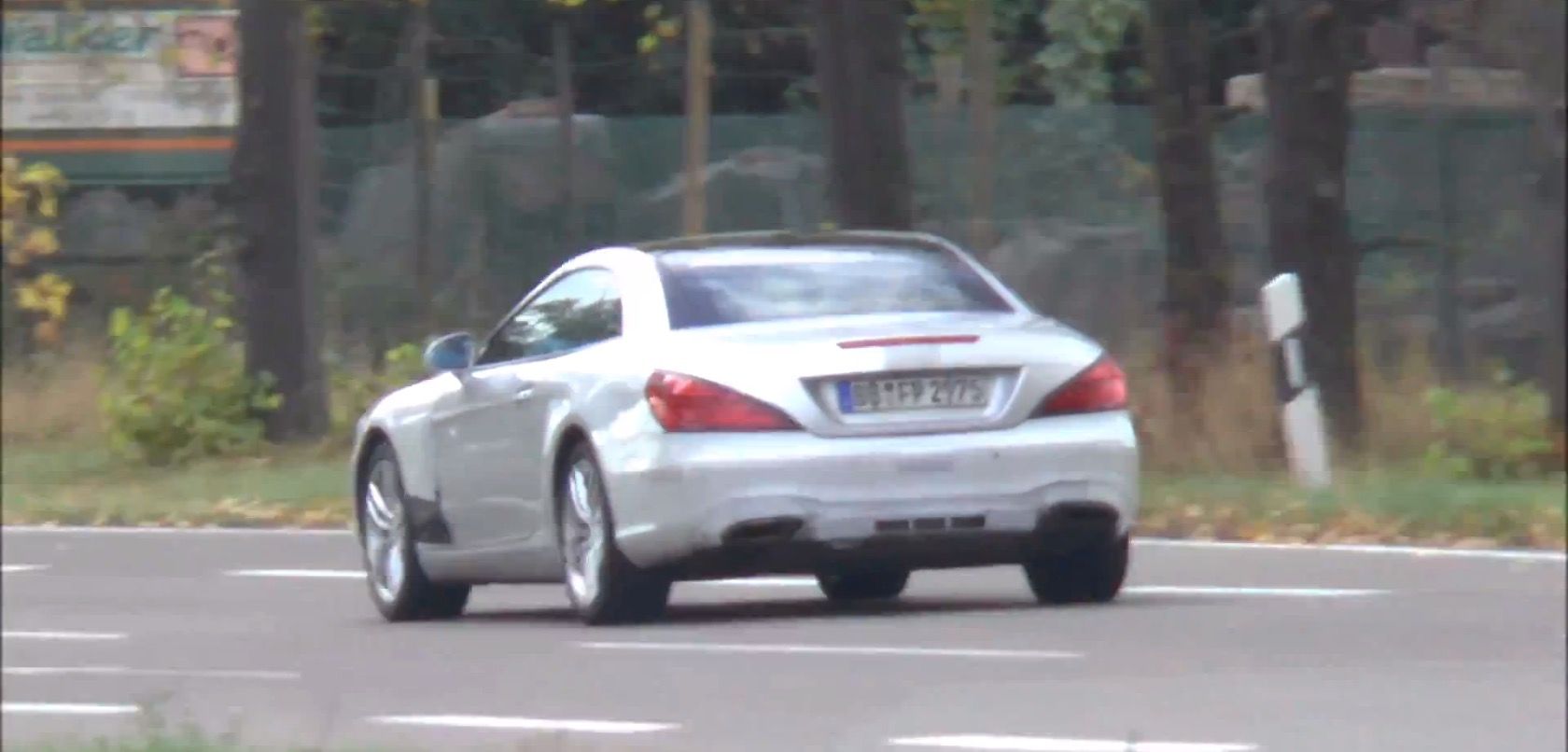 Get Ready, for an upgraded version of Mercedes-Benz SL 