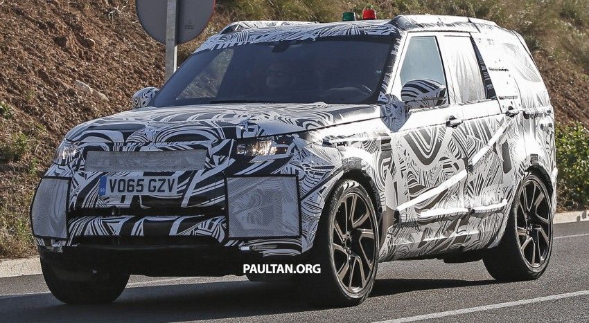 Next-generation Land Rover Discovery Spied during Testing