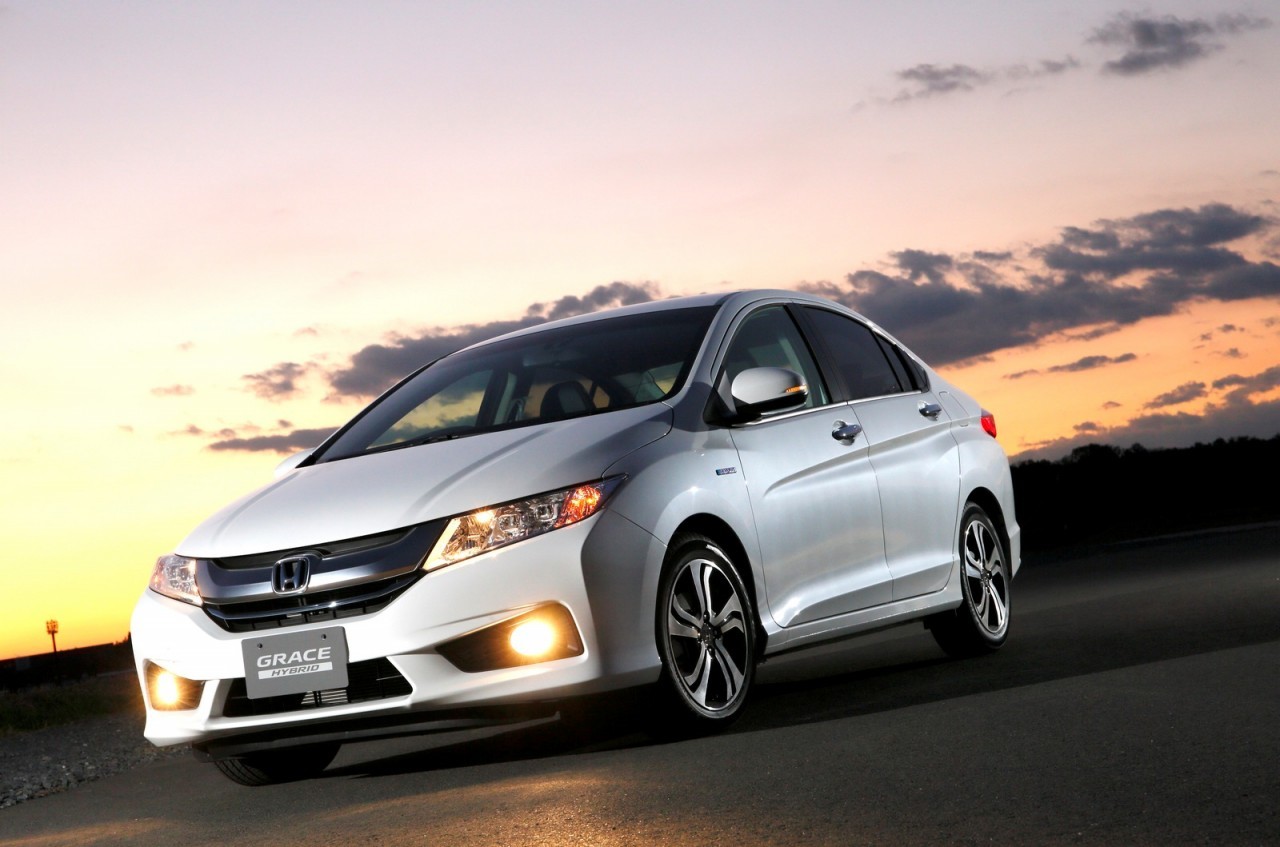 Honda-Grace-Hybrid-27