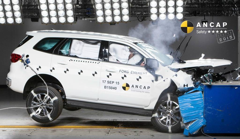 2015 Ford Everest Scores Perfect 5 Stars in Australian NCAP