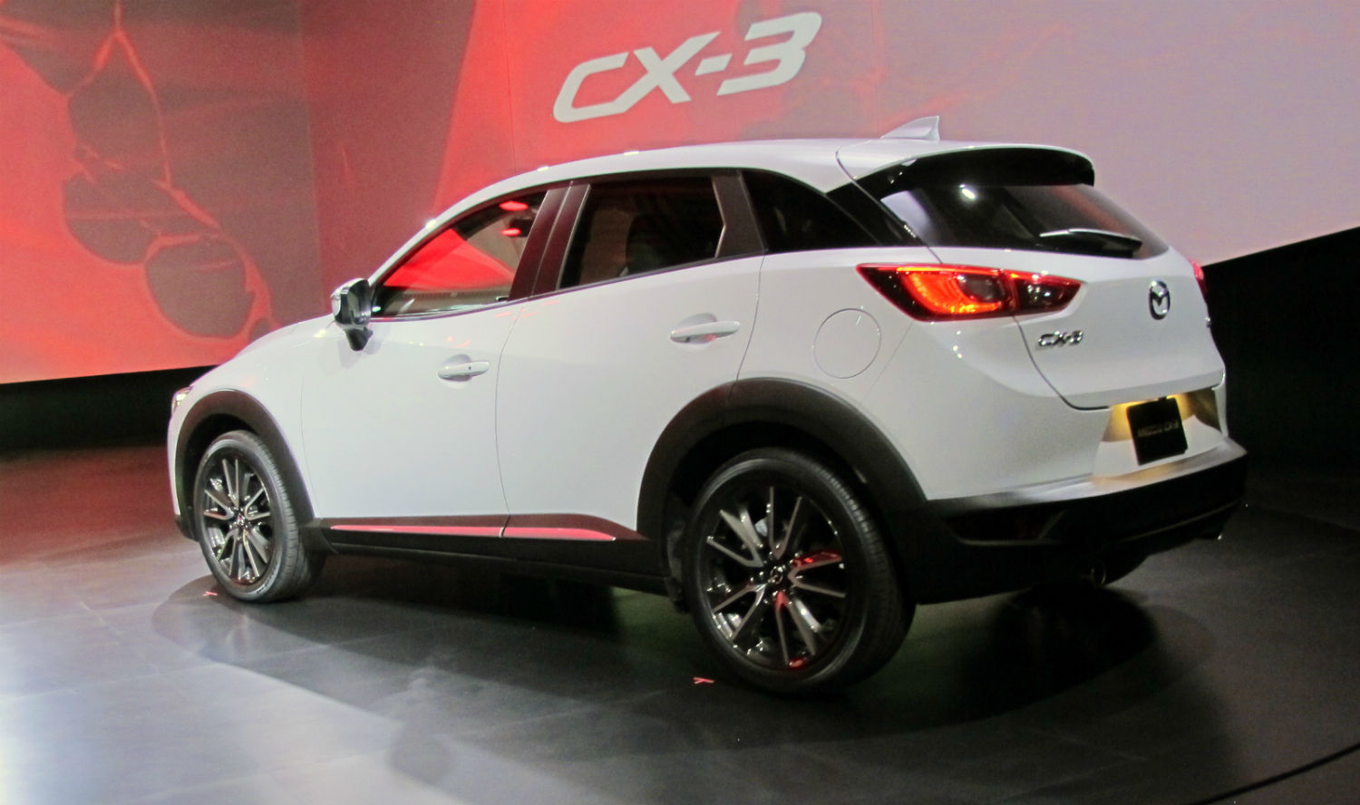 Mazda-CX-3-reveal-rear