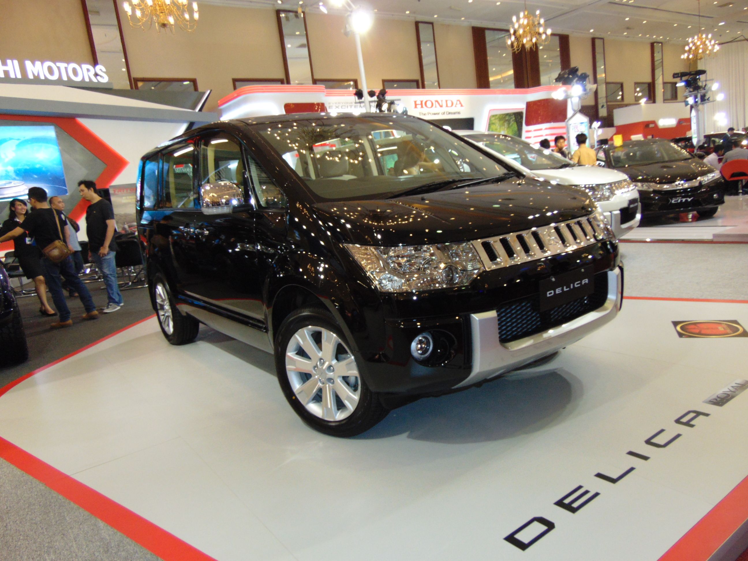 Mitsubishi Indonesia Recall Outlander Sport dan Delica