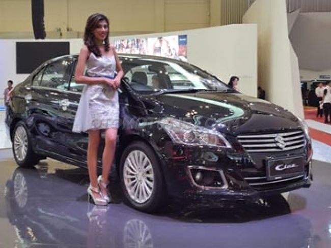 Suzuki Ciaz 2015 Diluncurkan di Indonesia Dengan Harga Rp 285 Juta Untuk A/T