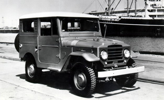 1960-Toyota-Land-Cruiser-FJ40-101-626x382