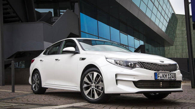 Công bố giá Kia Optima 2016, phiên bản tiêu chuẩn giá 728 triệu đồng