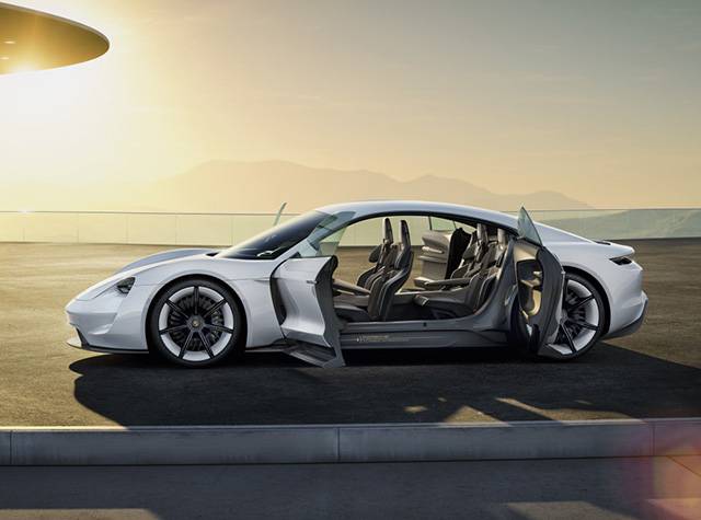 Porsche เดินหน้าพัฒนารถพลังงานไฟฟ้าออกจำหน่ายจริง