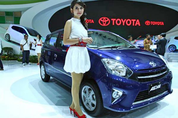 Toyota Indonesia Memberikan Diskon Akhir Tahun – Raih Toyota Agya Dengan Potongan Harga Rp 10 juta 