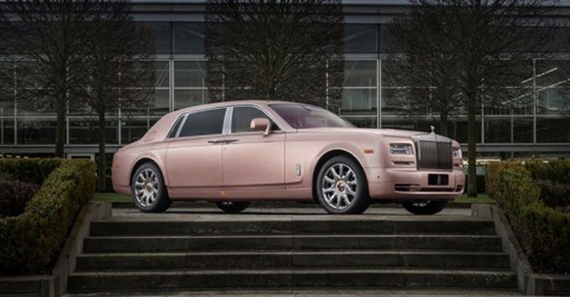 Rolls Royce Sunrise Phantom เมื่อสี iphone 6S Pink Rose Gold มาอยู่บนรถยนต์