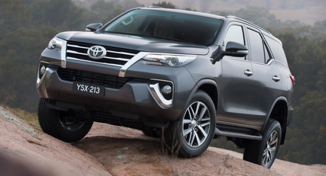 2015/12/2016-Toyota-Fortuner-0.jpg