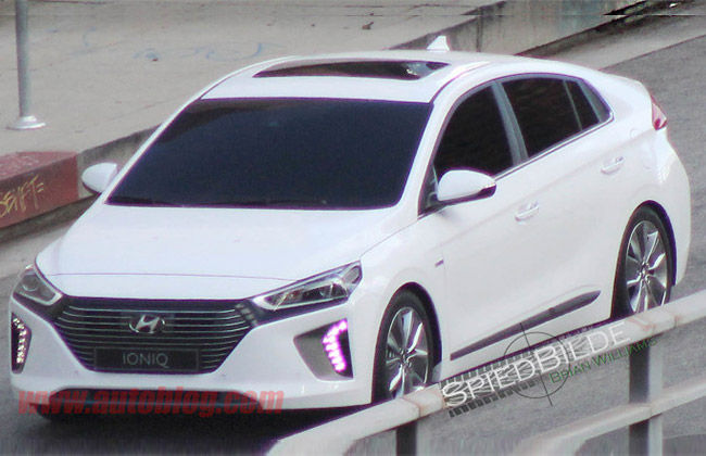 Hyundai Ioniq Terintai Ketika Pemotretan Komersil di California 