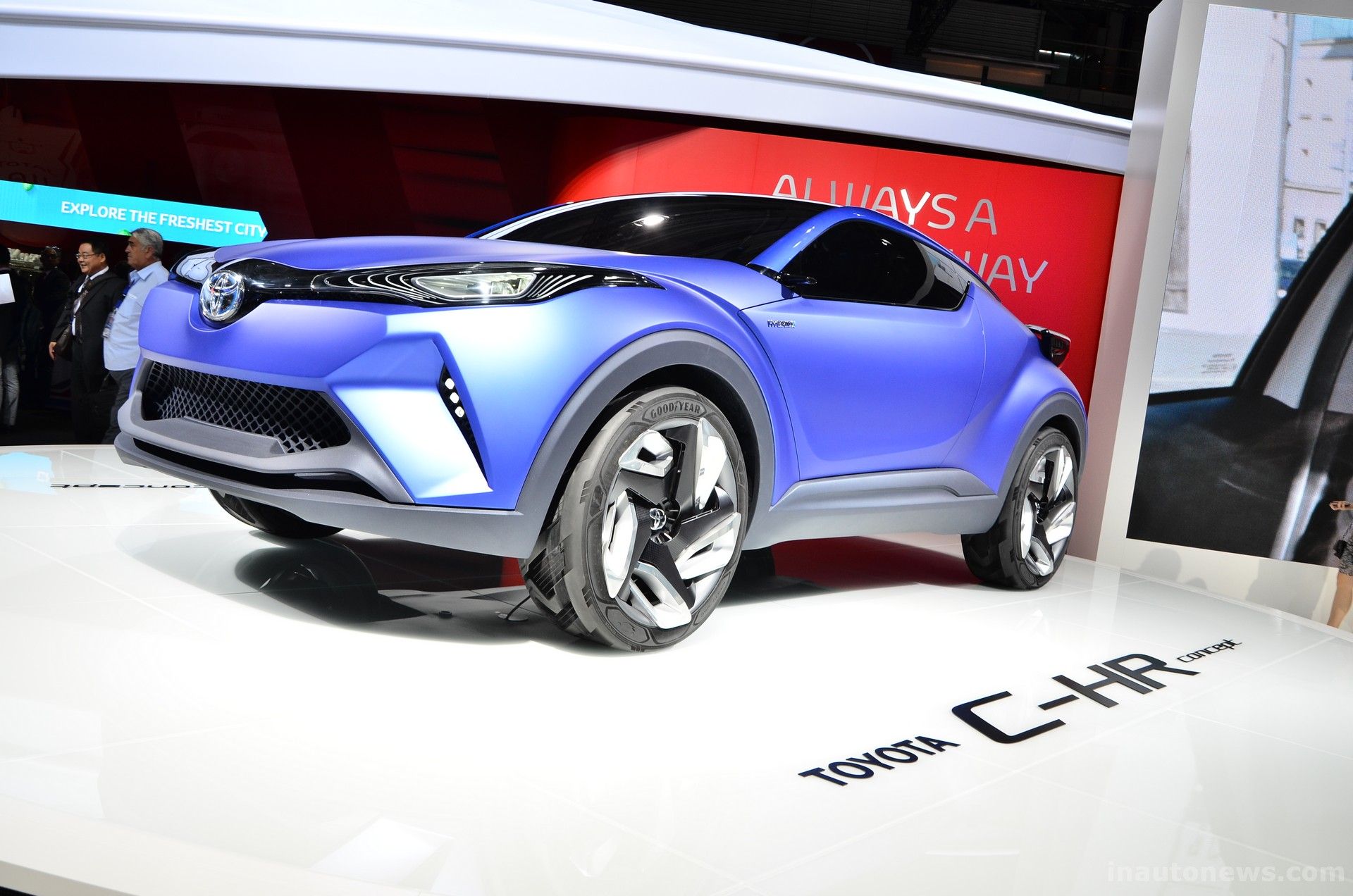 Model Produksi Toyota CHR Akan Debut di Detroit Motor Show 2016