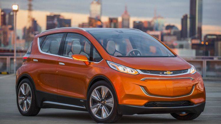 2017 Chevrolet Bolt EV unveiled at the CES 2016