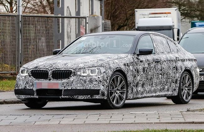 เผยภาพแอบถ่าย 2017 BMW Series-5 รุ่นใหม่ขณะทำการทดสอบบนท้องถนนจริง