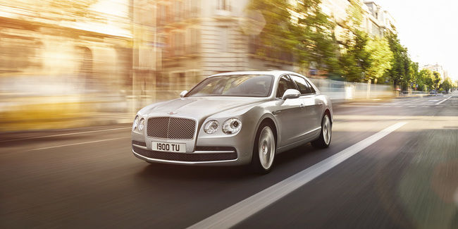 Bentley Flying-Spur được trang bị động cơ V8 mới